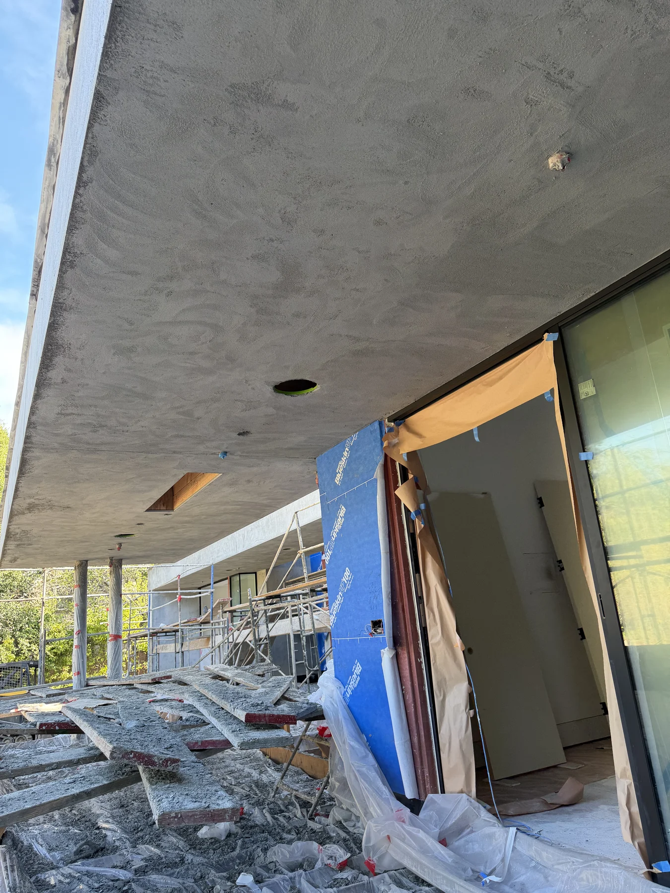 Finished smooth plaster soffit on a modern Menlo Park home